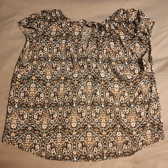 Lauren Conrad blouse - Picture 2 of 3